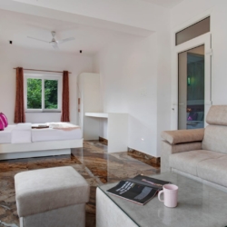Dream Stays 6BHK Villa in Saipem