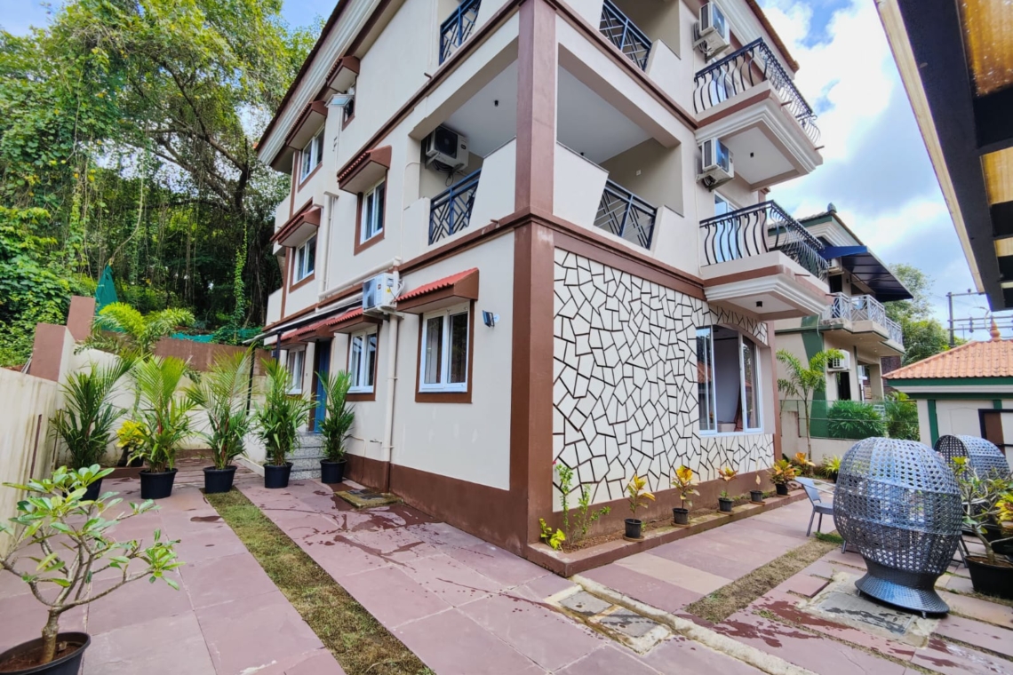 Dream Stays 6BHK Villa in Saipem
