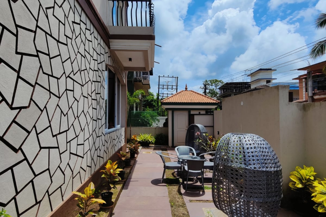 Dream Stays 6BHK Villa in Saipem