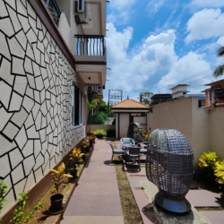 Dream Stays 6BHK Villa in Saipem