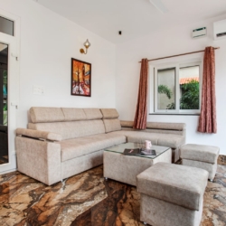 Dream Stays 6BHK Villa in Saipem