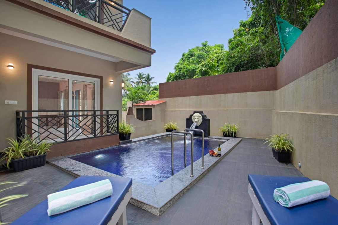Dream Stays 6BHK Villa in Saipem